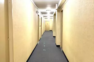 220 E 54th St, New York City, NY 10022 - Photo 12