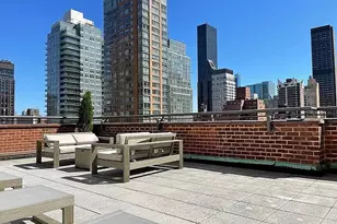 220 E 54th St, New York City, NY 10022 - Photo 8