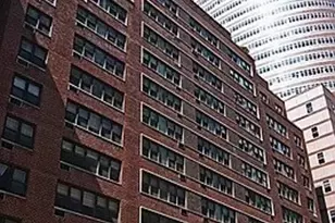 220 E 54th St, New York City, NY 10022 - Photo 12