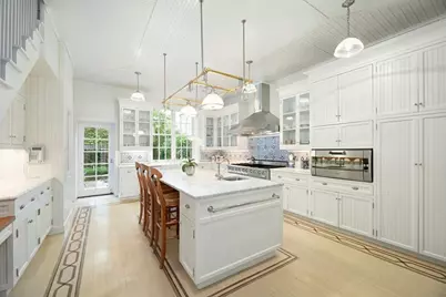 121 E 65th Street, New York City, NY 10065 - Photo 4