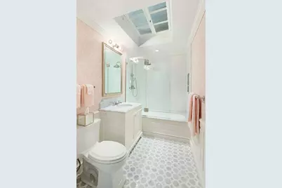 121 E 65th Street, New York City, NY 10065 - Photo 16
