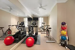 121 E 65th St, New York, NY 10065 - Photo 24