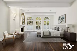 242 E 49th St, New York City, NY 10017 - Photo 4