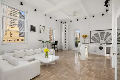 400 E 52nd Street #PHTOWER, New York, NY 10022 - Photo 2