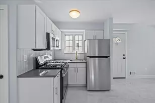 1321 E 69th St, New York City, NY 11234 - Photo 12