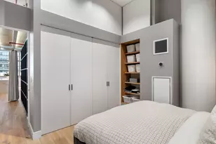 27-28 Thomson Ave, New York City, NY 11101 - Photo 14