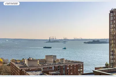 250 S End Avenue #PH2B, New York City, NY 10280 - Photo 2