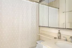 250 S End Ave, New York City, NY 10280 - Photo 14