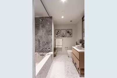 500 W 45th Street #526, New York City, NY 10036 - Photo 4