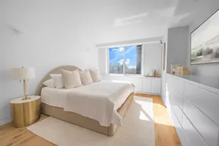 220 E 65th St, New York City, NY 10065 - Photo 22