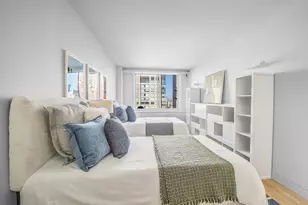 220 E 65th St, New York City, NY 10065 - Photo 26