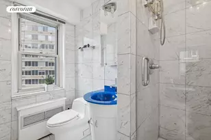 400 E 54th St, New York, NY 10022 - Photo 6