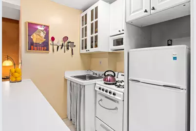 235 W 102nd Street #6D, New York City, NY 10025 - Photo 4