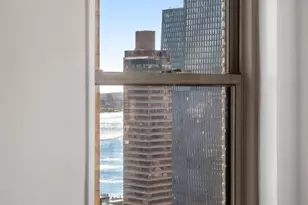 300 E 40th St, New York City, NY 10016 - Photo 8