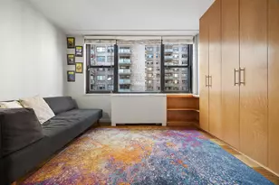 305 E 40th St, New York City, NY 10016 - Photo 10