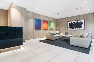 305 E 40th St, New York City, NY 10016 - Photo 16