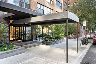 305 E 40th St, New York City, NY 10016 - Photo 18