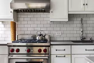 200 W 54th St, New York City, NY 10019 - Photo 4