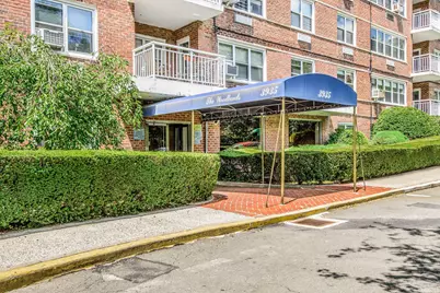3935 Blackstone Avenue #4K, Bronx, NY 10471 - Photo 12