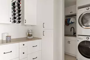 101 W 12th St, New York City, NY 10011 - Photo 12