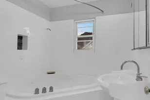119-73 Merrill St, New York City, NY 11434 - Photo 8