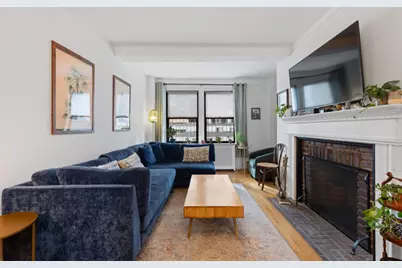 10 Mitchell Place #9G, New York City, NY 10017 - Photo 2