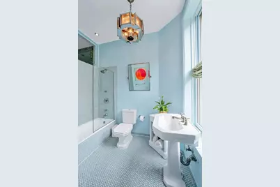 138 W 82nd Street, New York City, NY 10024 - Photo 30