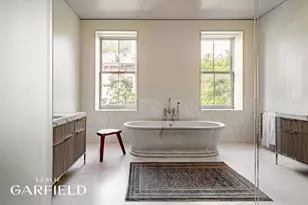 354 W 20th St, New York City, NY 10011 - Photo 8