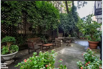 340 E 72nd Street #2N, New York City, NY 10021 - Photo 12