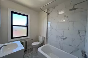 4118 Hill Ave, New York City, NY 10466 - Photo 10