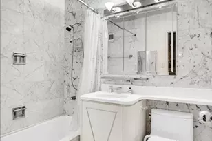 360 E 72nd St, New York City, NY 10021 - Photo 16