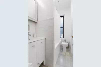 225 Bennett Avenue #2D, New York City, NY 10040 - Photo 6