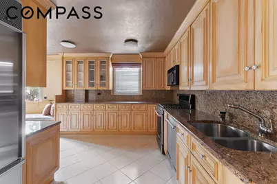360 E 72nd Street #C1801, New York City, NY 10021 - Photo 6