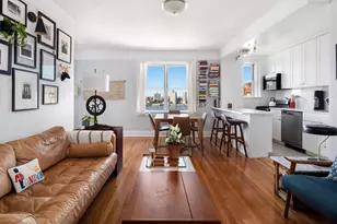 304 W 75th St, New York City, NY 10023 - Photo 1