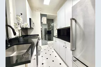 140 W 58th Street #9-A, New York City, NY 10019 - Photo 6