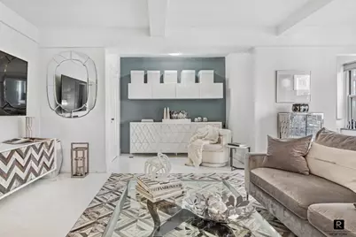 400 E 52nd Street #9-C, New York City, NY 10022 - Photo 2