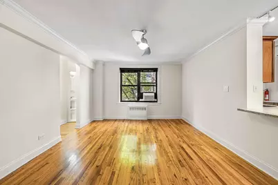 245 Bennett Avenue #5-A, New York City, NY 10040 - Photo 4