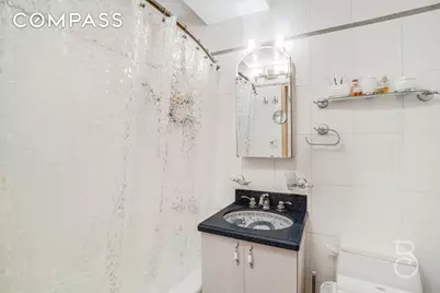 33-47 14th Street #6C, New York City, NY 11106 - Photo 8