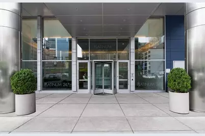 247 W 46th Street #2103, New York, NY 10036 - Photo 10