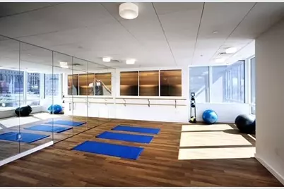 247 W 46th Street #2103, New York, NY 10036 - Photo 22