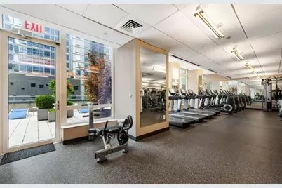 247 W 46th Street #2103, New York, NY 10036 - Photo 16