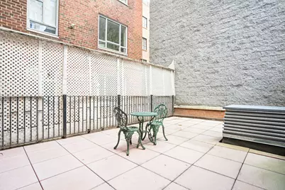 30 E 62nd Street #2F, New York City, NY 10065 - Photo 10