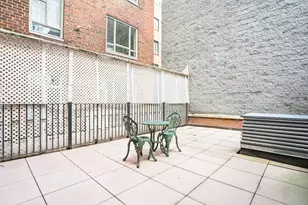 30 E 62nd St, New York City, NY 10065 - Photo 10