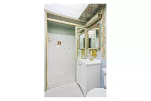 30 E 62nd St, New York City, NY 10065 - Photo 14