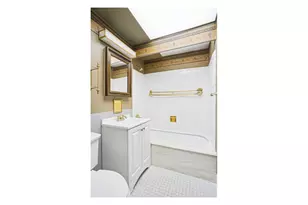 30 E 62nd St, New York City, NY 10065 - Photo 12