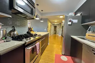 212 S Oxford St, New York City, NY 11217 - Photo 8