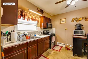 137-17 160th St, New York City, NY 11434 - Photo 14