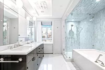 21 E 61st Street #8E, New York, NY 10065 - Photo 12