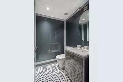 21 E 61st Street #8E, New York, NY 10065 - Photo 16