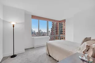 2 Columbus Ave, New York City, NY 10023 - Photo 8